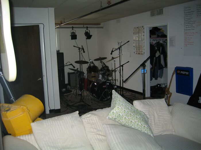 MilfordColliseum 105.jpgMilford Colliseum